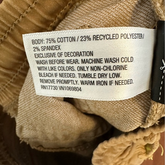 🌟3/$20🌟 Toddler boy Cat & Jack Pants Size 4T - Picture 4 of 4